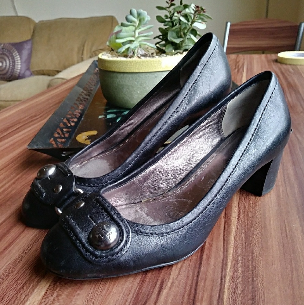 SOLD Coach Genuine Leather Stacked Pumps